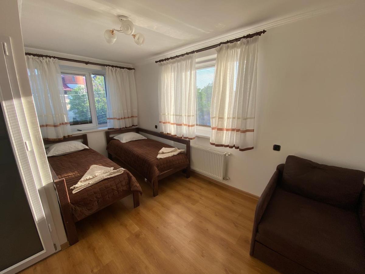 Family Люкс Aparthotel Kamjanets-Podilsky Buitenkant foto