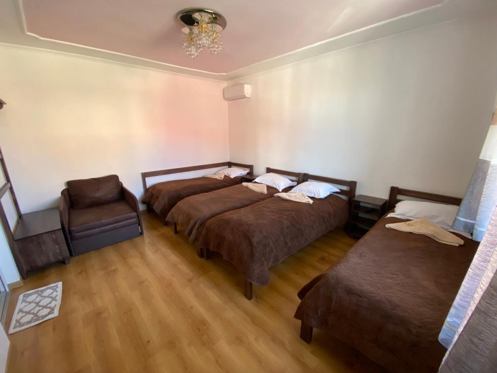 Family Люкс Aparthotel Kamjanets-Podilsky Buitenkant foto