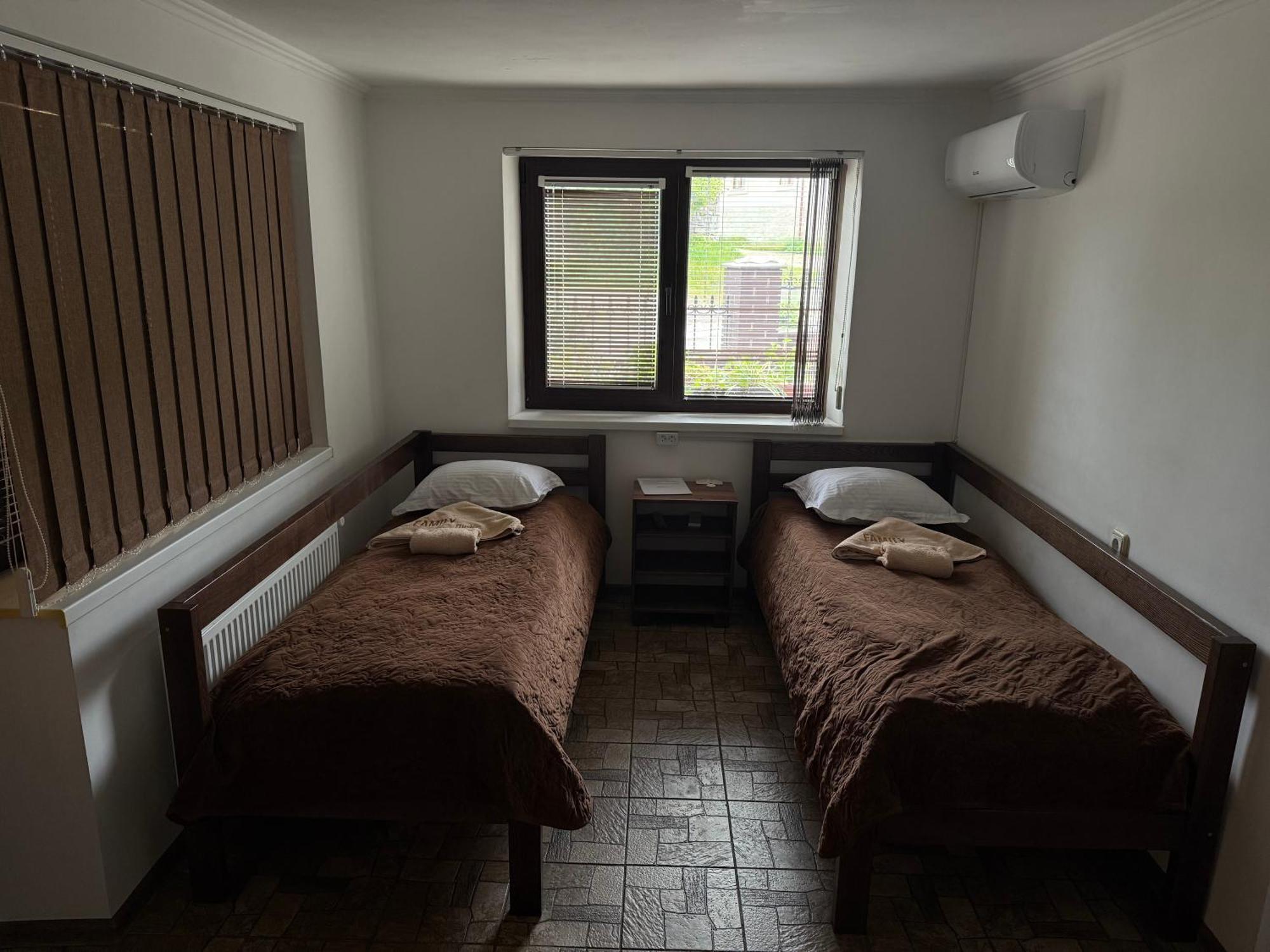 Family Люкс Aparthotel Kamjanets-Podilsky Buitenkant foto